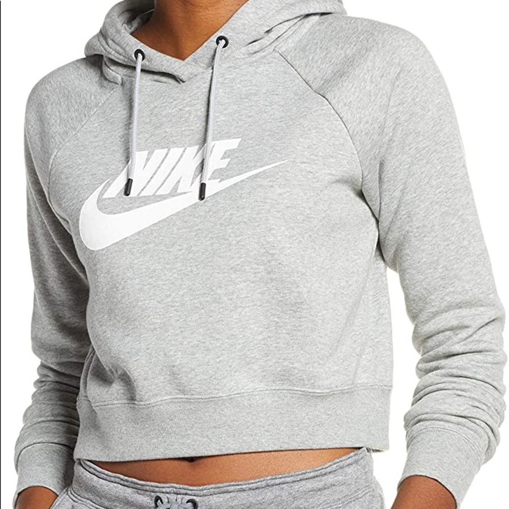 Cropped Nike Hoodie